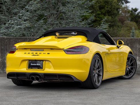 Certified 2016 Porsche Boxster Spyder RWD image 11