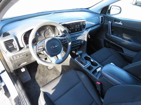 Used 2021 Kia Sportage LX w/ LX AWD Popular Package image 11