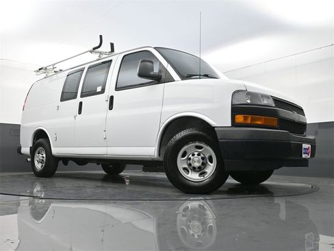 Used 2020 Chevrolet Express 2500 w/ Driver Convenience Package image 20