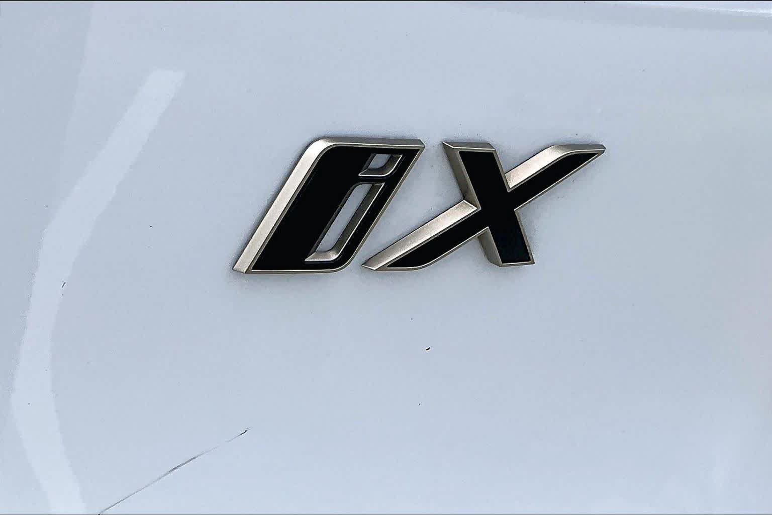 Used 2024 BMW iX M60 AWD/4WD image 28