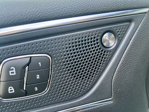 Used 2019 Ford Edge ST w/ Cold Weather Package image 28