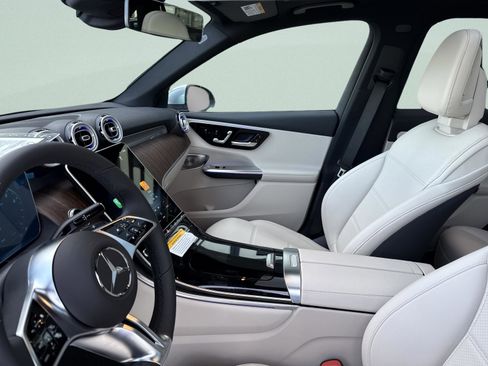 New 2026 Mercedes-Benz GLC 300 GLC 300 image 13