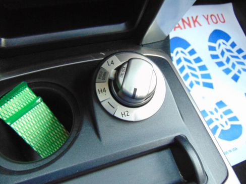 Used 2015 Toyota 4Runner SR5 Premium image 34