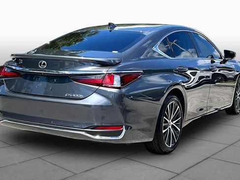 Used 2025 Lexus ES 300h w/ Premium Package FWD image 13