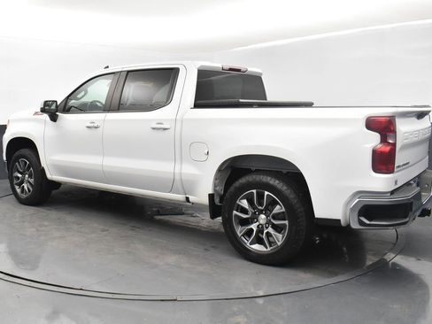 Used 2022 Chevrolet Silverado 1500 LT w/ Z71 Off-Road Package image 6