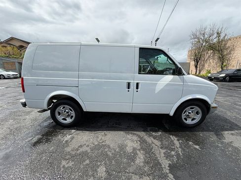 Used 2004 Chevrolet Astro image 4