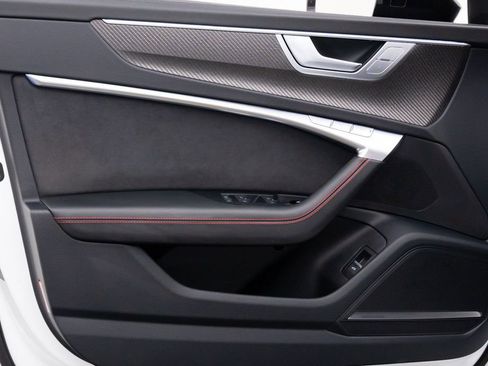 Used 2023 Audi RS 6 image 12