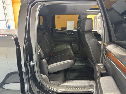 Used 2024 GMC Sierra 1500 Denali AWD/4WD image 23