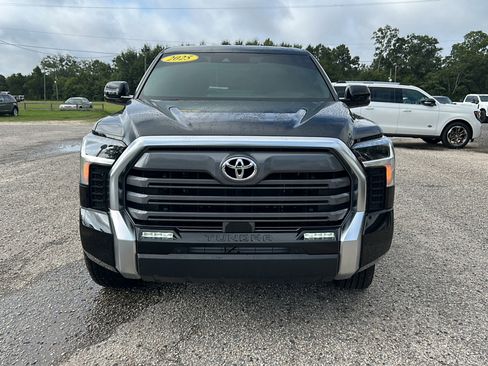 Used 2025 Toyota Tundra Limited AWD/4WD image 2
