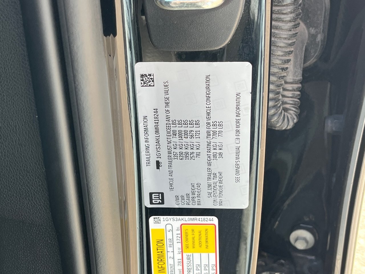 Used 2021 Cadillac Escalade Luxury w/ LPO, Illumination Package RWD image 29