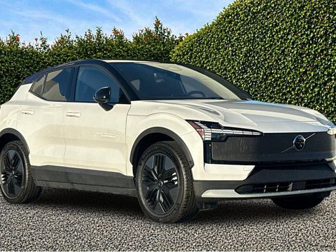 New 2026 Volvo EX30 Cross Country Ultra w/ Protection Package Premier AWD/4WD image 8