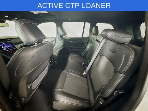 New 2025 Jeep Grand Cherokee Altitude image 24