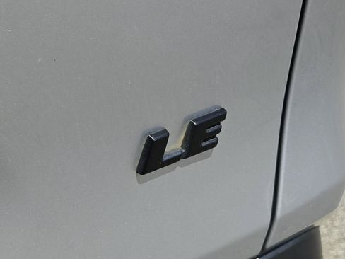 Used 2024 Toyota RAV4 LE FWD image 8