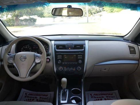 Used 2014 Nissan Altima 2.5 S w/ Display Audio Package FWD image 9