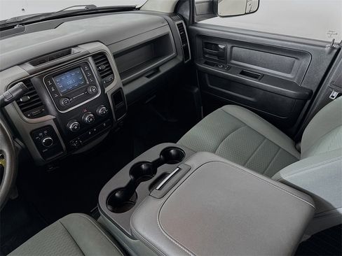 Used 2016 RAM 2500 Tradesman w/ Chrome Appearance Group image 22