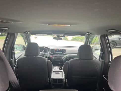 Used 2021 Honda Passport Sport image 21