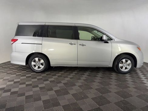 Used 2015 Nissan Quest SV image 8