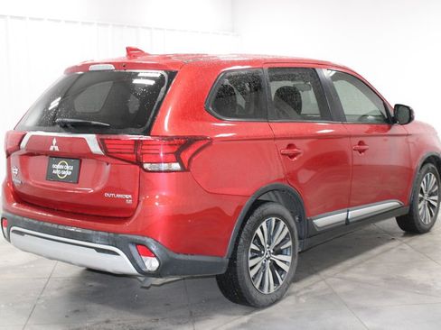 Used 2019 Mitsubishi Outlander SE image 9