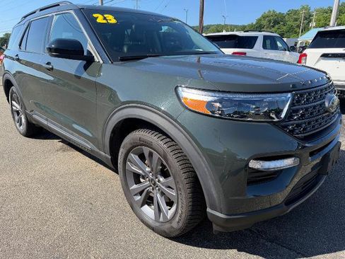 Certified 2023 Ford Explorer XLT w/ Equipment Group 202A AWD/4WD image 1