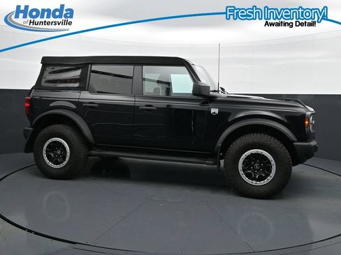 Used 2023 Ford Bronco Big Bend w/ Sasquatch Package AWD/4WD image 11