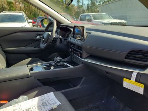 New 2026 Nissan Rogue SV FWD image 34
