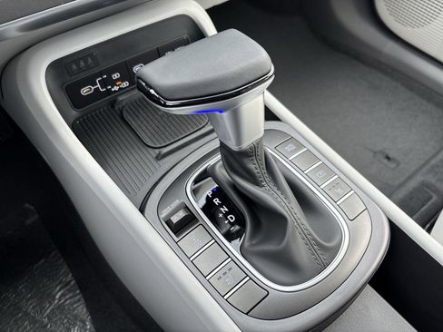 Used 2026 Hyundai Kona SEL Sport image 23