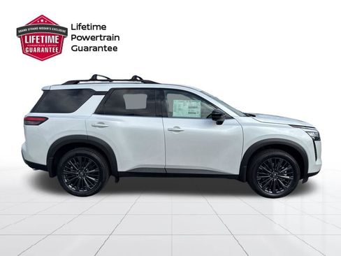 New 2026 Nissan Pathfinder SL w/ SL Premium Package image 4