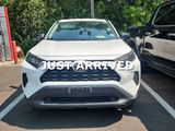 Used 2019 Toyota RAV4 LE image 2
