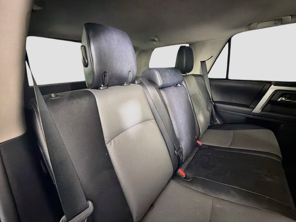 Used 2021 Toyota 4Runner SR5 Premium w/ Moonroof Package AWD/4WD image 29