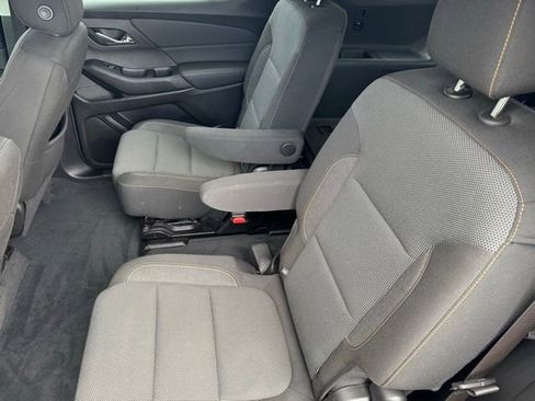 Used 2021 Chevrolet Traverse LT AWD/4WD image 8