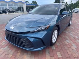 Used 2025 Toyota Camry LE FWD video 1