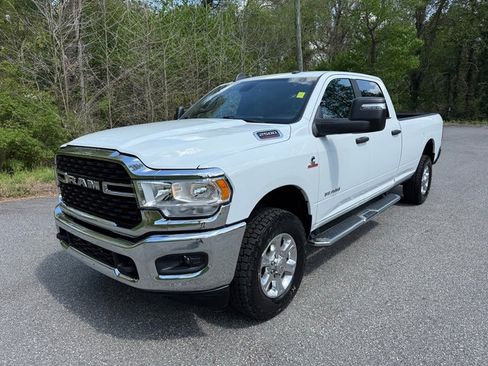 Used 2024 RAM 2500 Big Horn AWD/4WD image 2