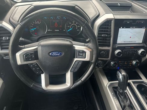 Used 2018 Ford F150 Lariat w/ Equipment Group 502A Luxury AWD/4WD image 14