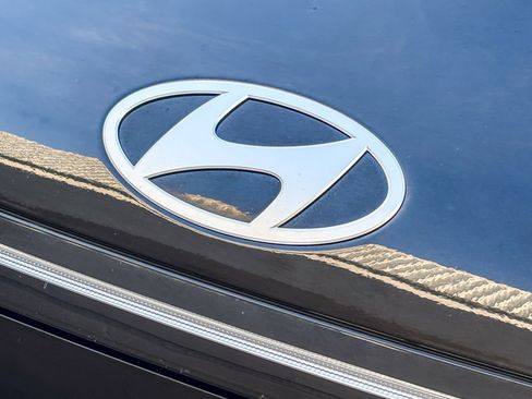 Used 2024 Hyundai Kona SE image 10