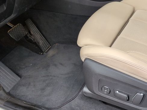 Certified 2024 BMW X3 sDrive30i w/ Convenience Package image 17