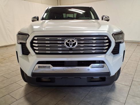 New 2026 Toyota Tacoma Limited AWD/4WD image 2