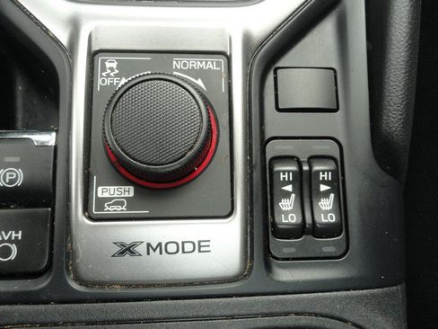 Used 2023 Subaru Forester Premium AWD/4WD image 18