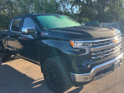 Used 2023 Chevrolet Silverado 1500 LTZ w/ LTZ Premium Package AWD/4WD image 2