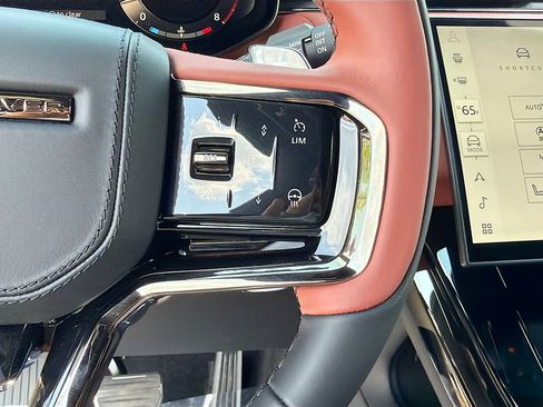 New 2026 Land Rover Range Rover Sport SV image 39