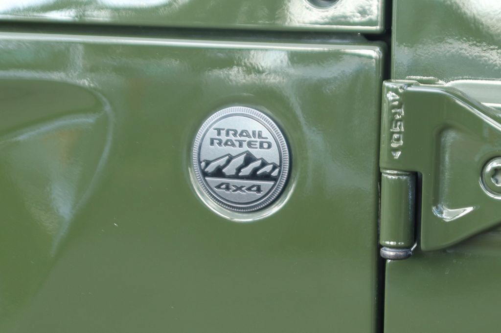 Used 2024 Jeep Wrangler Sport AWD/4WD image 45