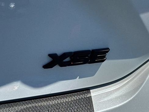 Used 2025 Toyota Camry XSE FWD image 31
