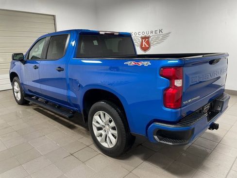 Used 2023 Chevrolet Silverado 1500 Custom image 4