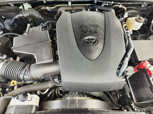 Used 2023 Toyota Tacoma SR AWD/4WD image 29
