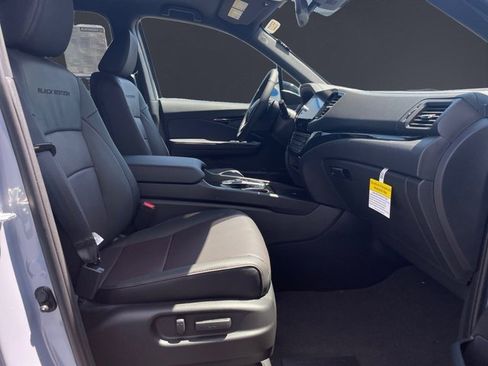 New 2026 Honda Ridgeline Black Edition image 15