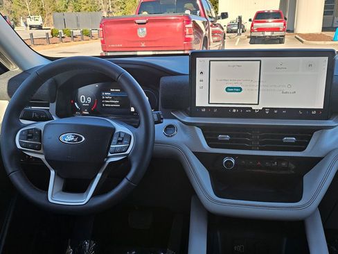 New 2026 Ford Explorer Active w/ Active Comfort Package image 13