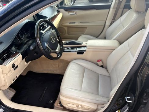 Used 2015 Lexus ES 350 w/ Luxury Package FWD image 16