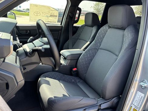 New 2026 Toyota Tacoma SR5 AWD/4WD image 12