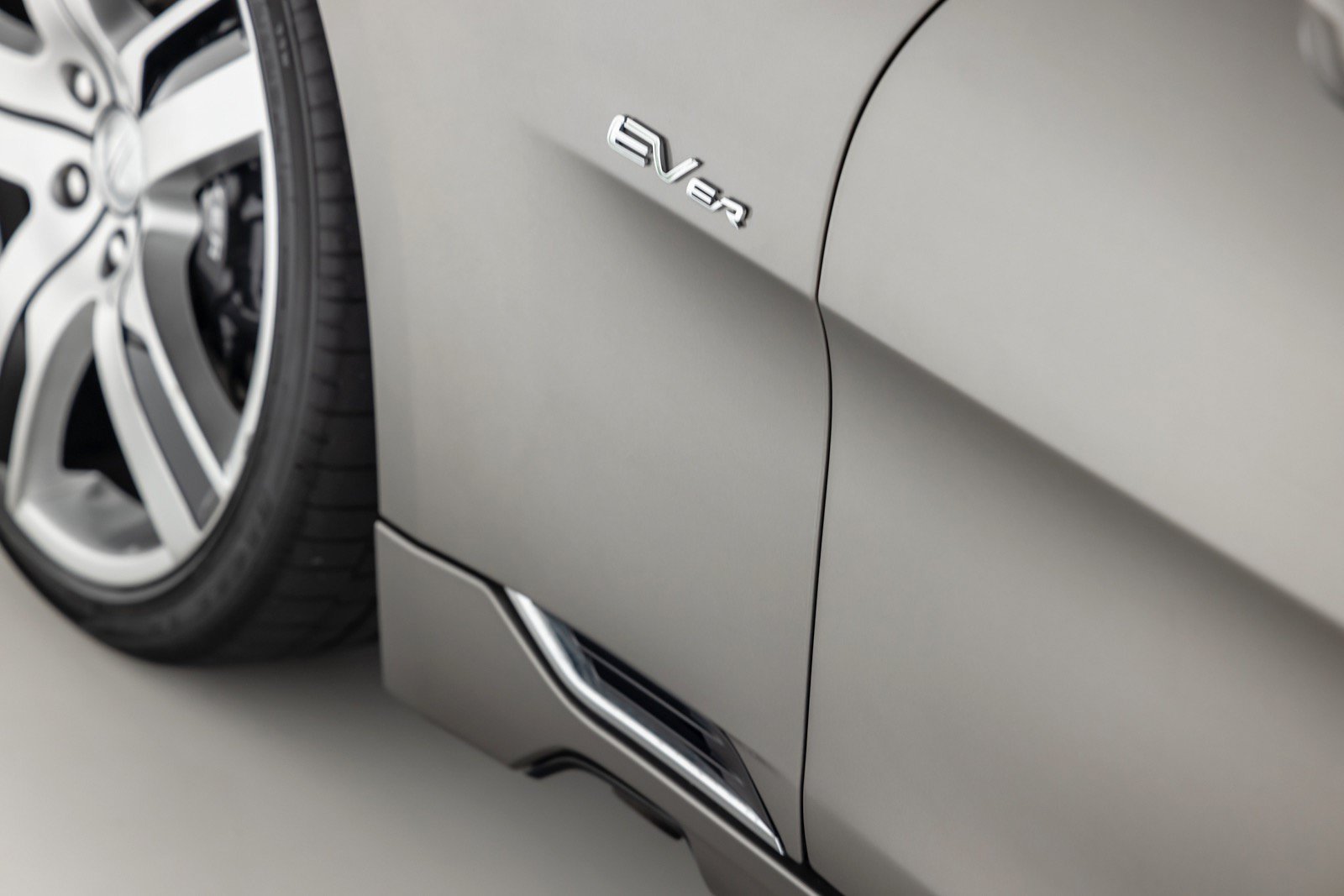 Used 2012 Fisker Karma EcoSport RWD image 38