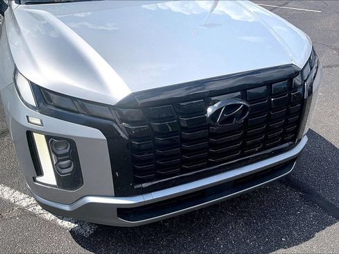 Used 2023 Hyundai Palisade SEL FWD image 5