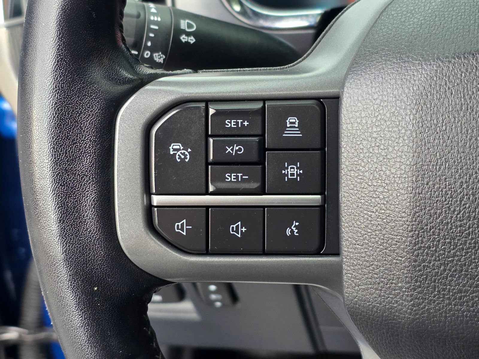 Used 2022 Ford F150 Lariat w/ Equipment Group 502A High AWD/4WD image 23